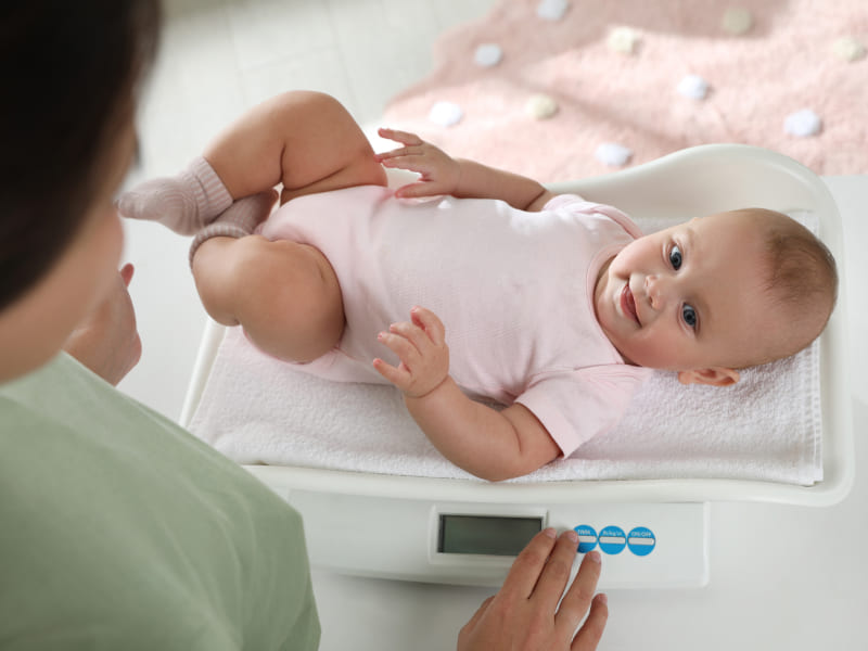 Почему не нужно допаивать водой новорожденного при грудном вскармливании?