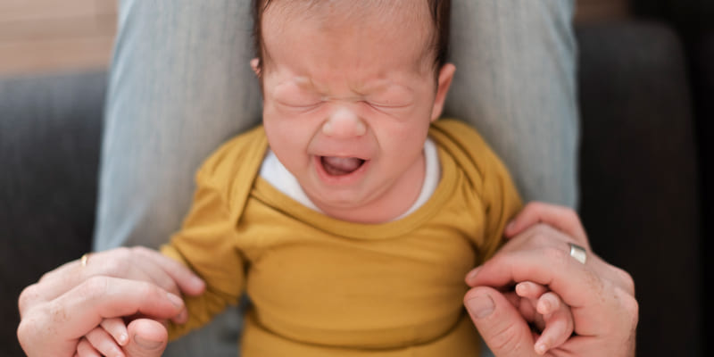 Почему антибиотики чаще всего не нужны при насморке у ребенка?