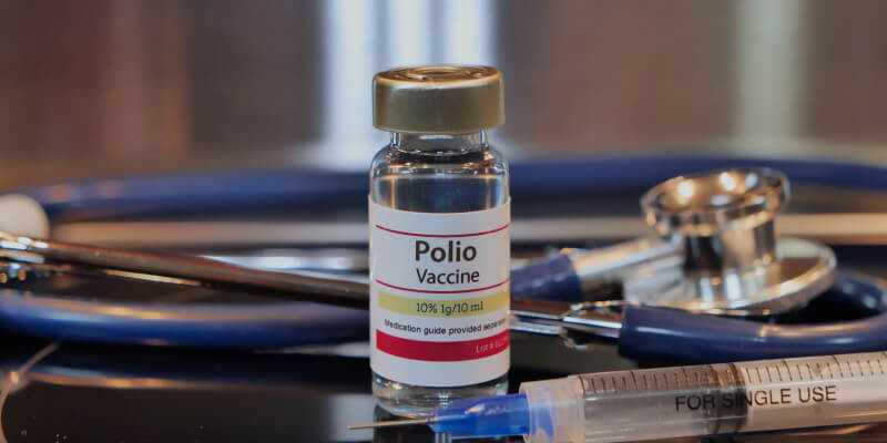 Какие бывают вакцины от полиомиелита?