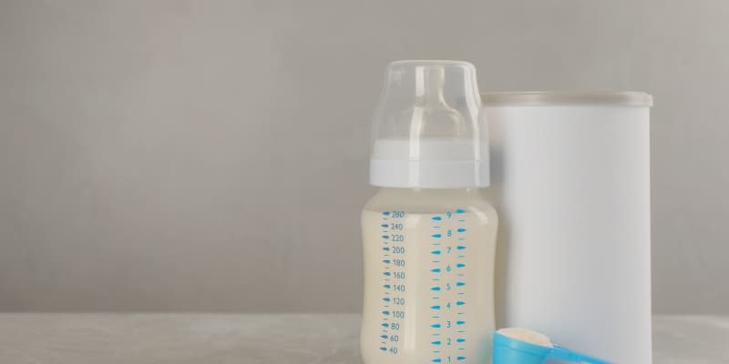 Как выбрать молочную смесь для новорожденных?