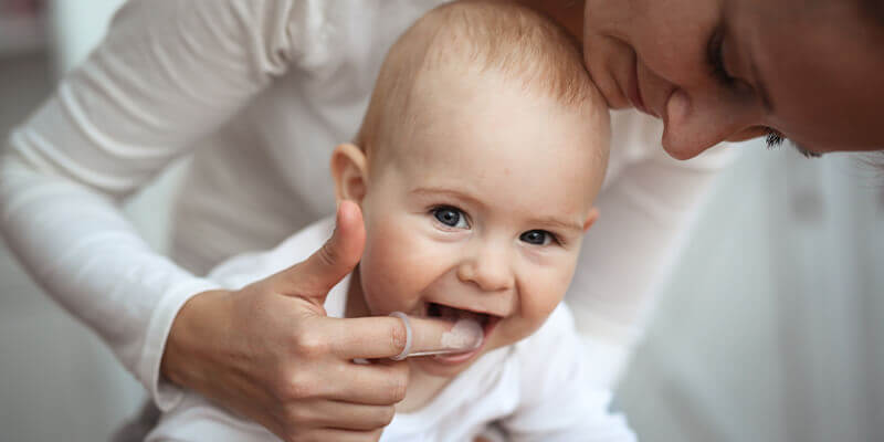 Прорезывание зубов у детей