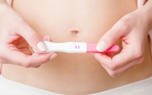 Как обнаружить беременность до месячных?