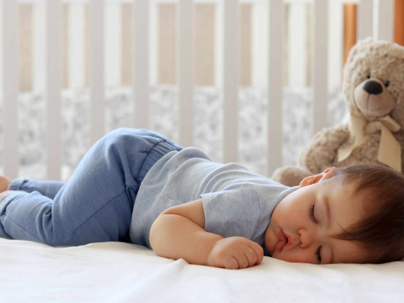 В каких случаях ребенка нужно будить на кормление