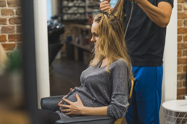 Окрашивание волос при беременности