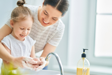 Как научить ребенка правильно мыть руки